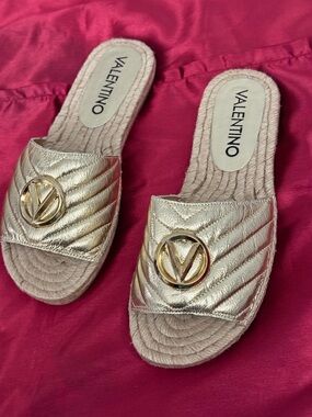 VALENTINO BY MARIO VALENTINO CLAVEL ESPADRILLE SLIDE SANDAL IN Gold SIZE:6US